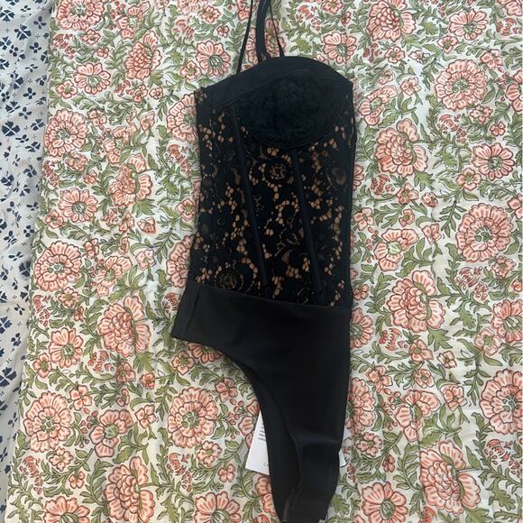 The CAMI NYC Anne Corded Lace Bodysuit size 2 NWT - Picture 5 of 13